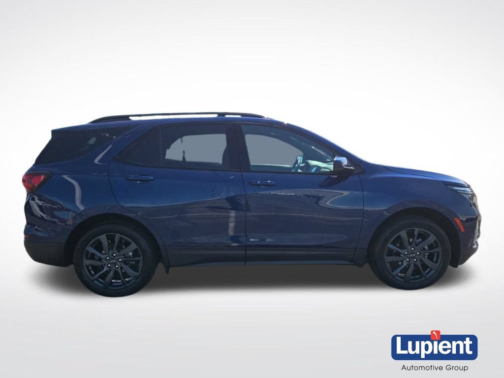 Used 2023 Chevrolet Equinox RS w/ LPO, Floor Liner Package AWD/4WD image 2