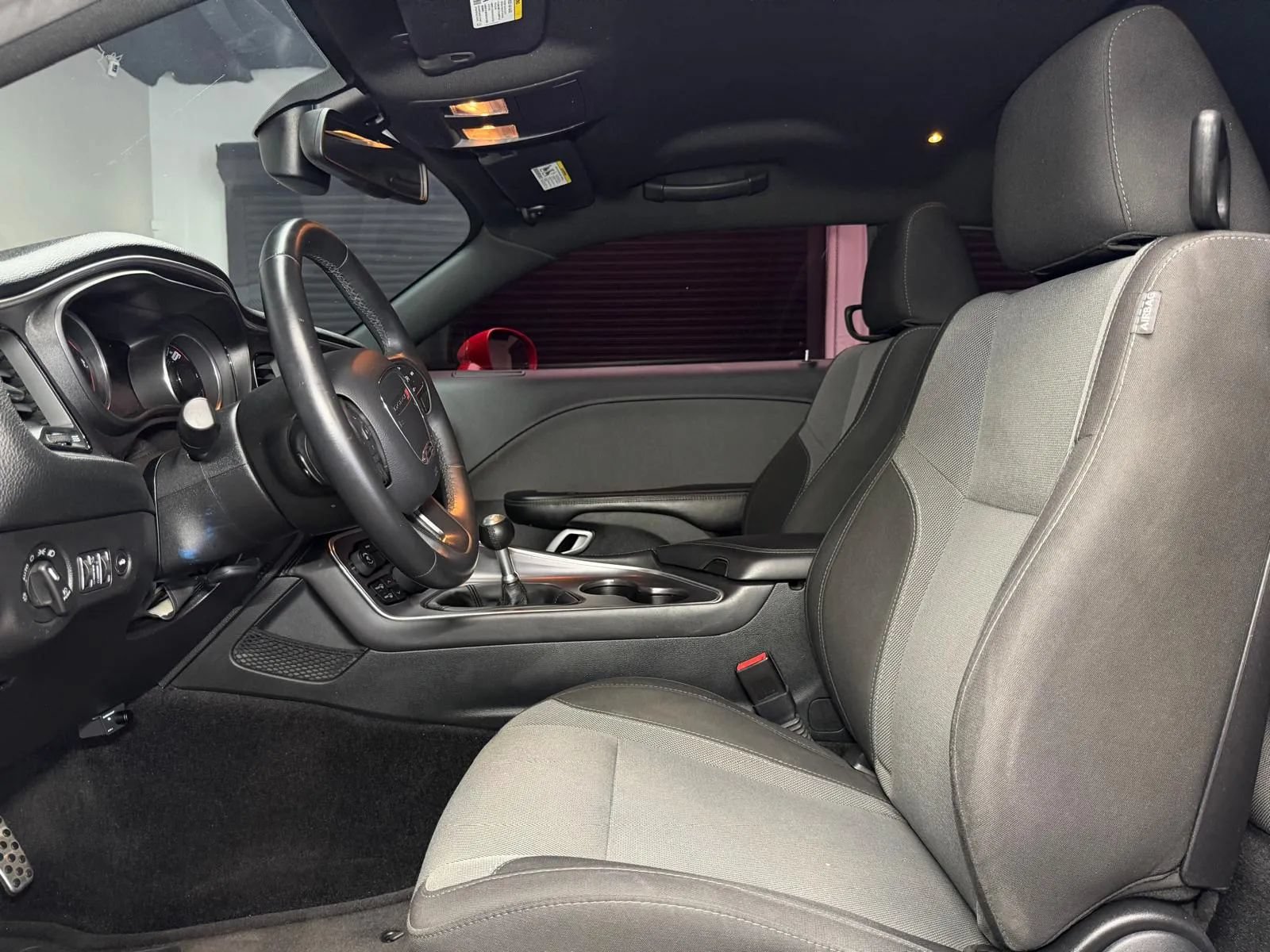 Used 2016 Dodge Challenger R/T RWD image 17