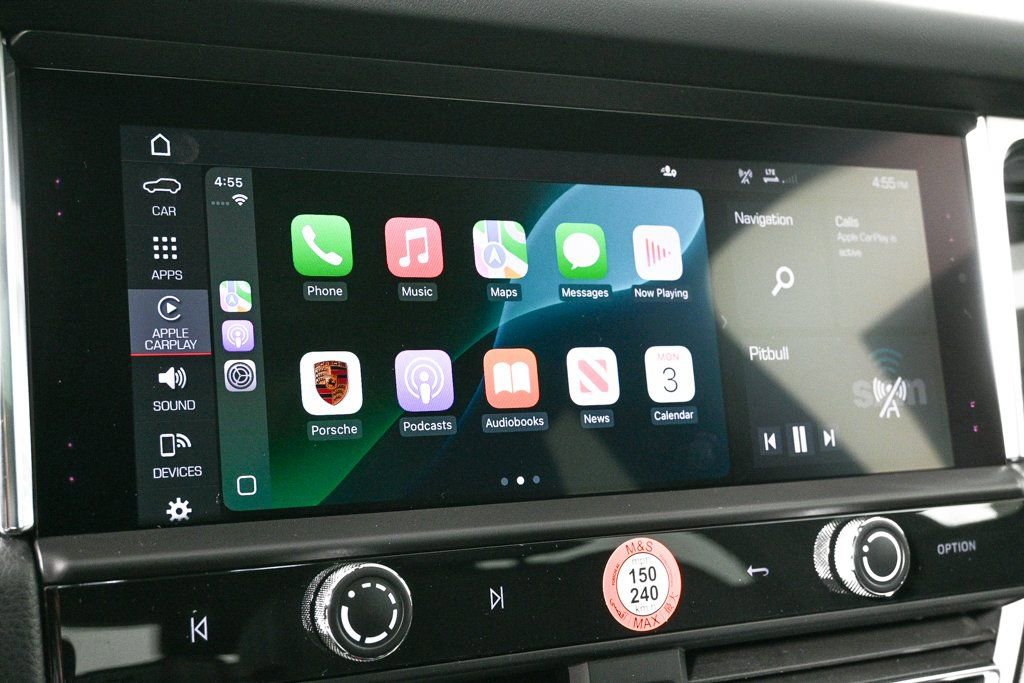 Certified 2026 Porsche Macan AWD/4WD image 16
