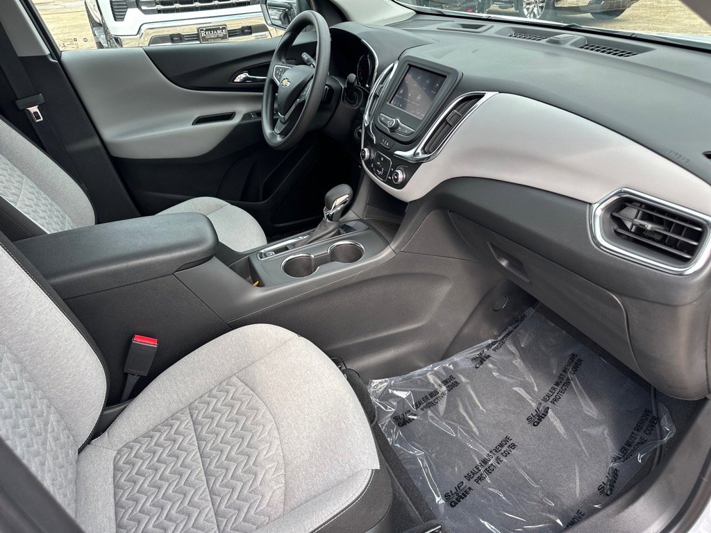 Used 2023 Chevrolet Equinox LS w/ LS Convenience Package image 13