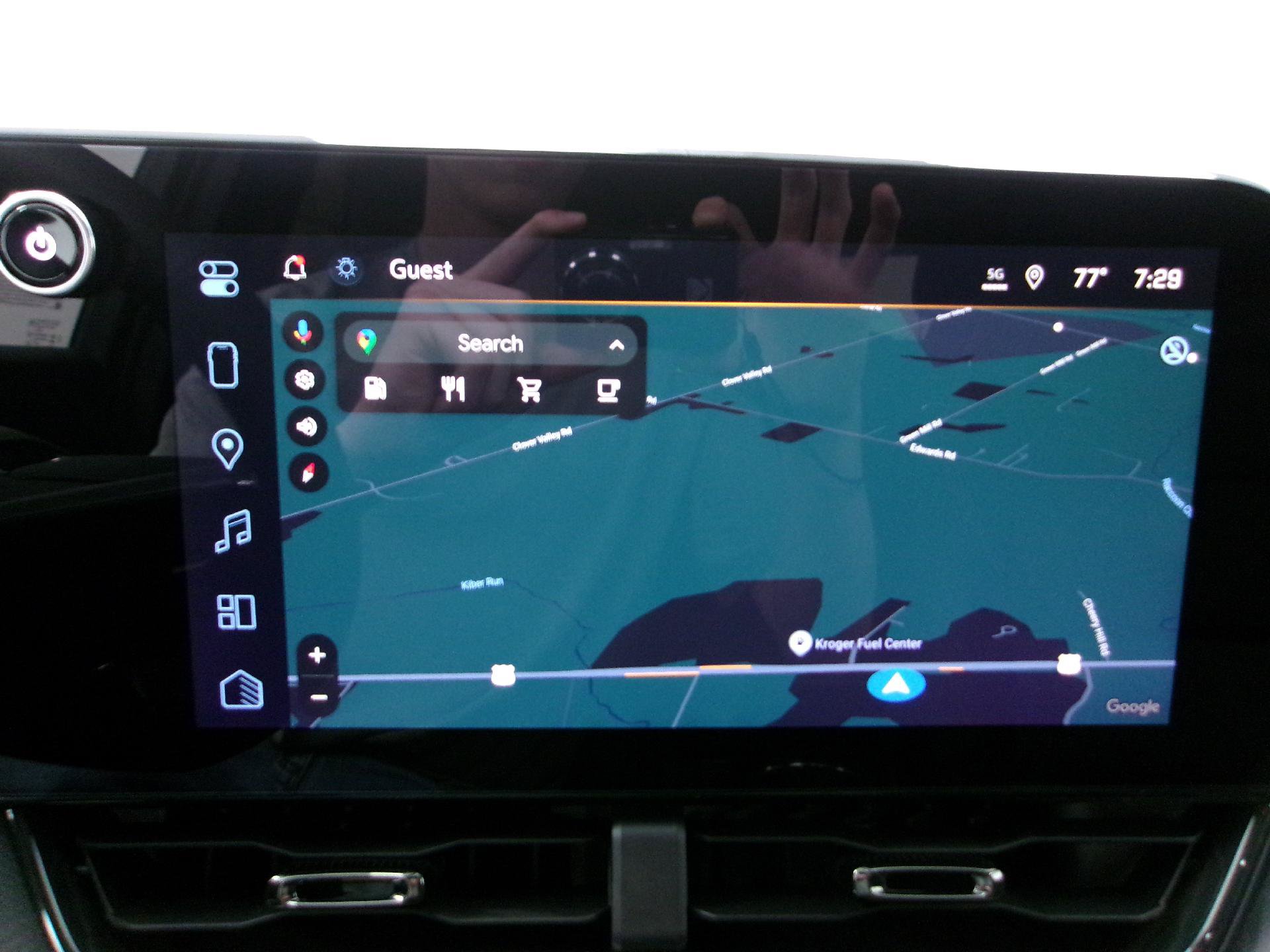 New 2027 Chevrolet Equinox RS w/ Safety and Technology Package FWD image 5