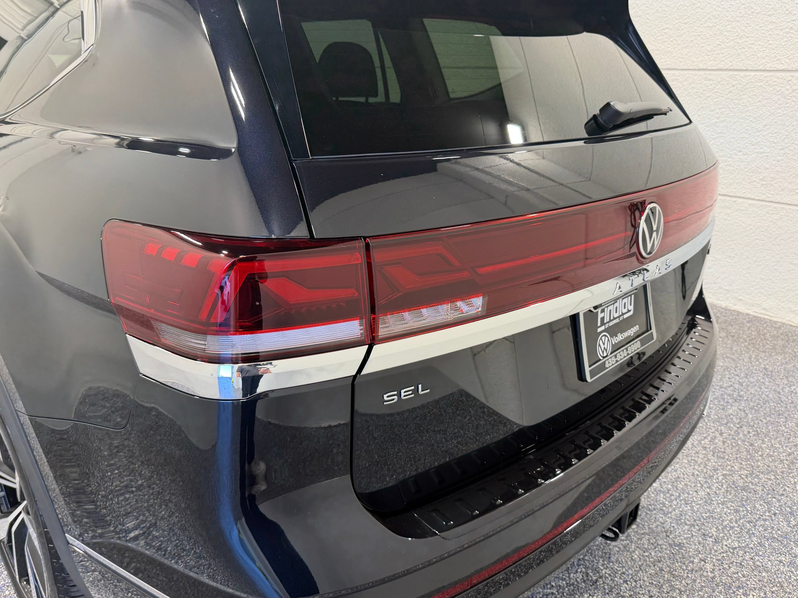New 2026 Volkswagen Atlas SEL Premium R-Line AWD/4WD image 16