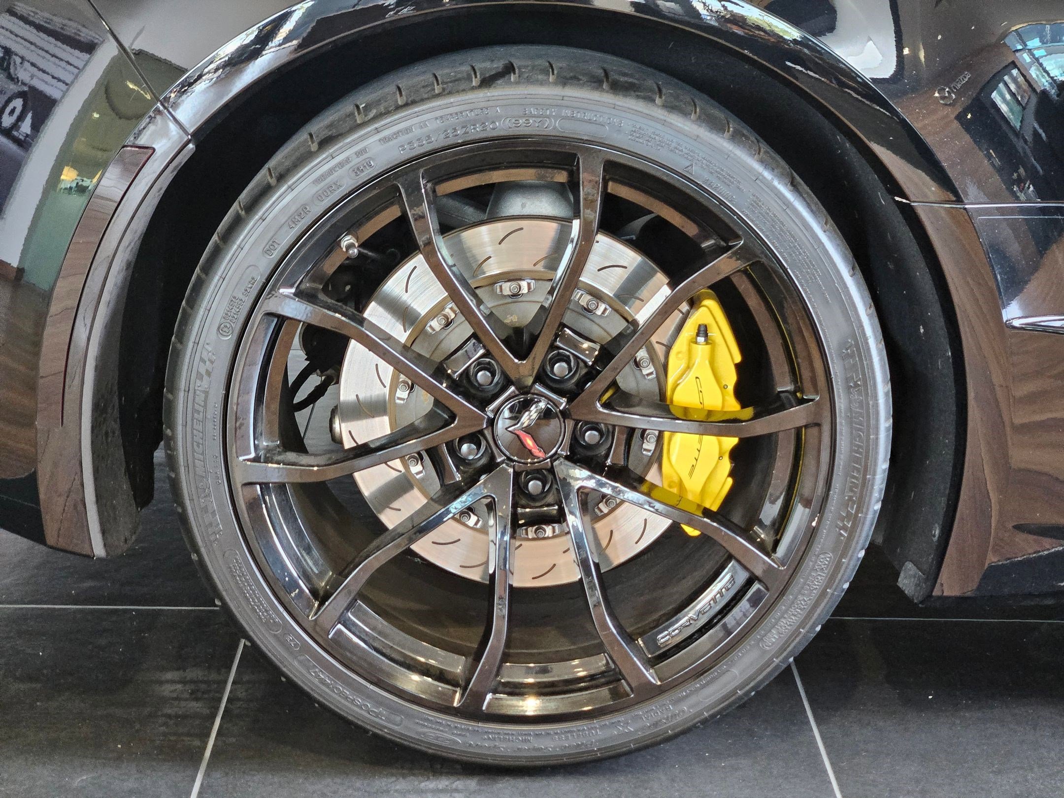 Used 2019 Chevrolet Corvette Grand Sport RWD image 12