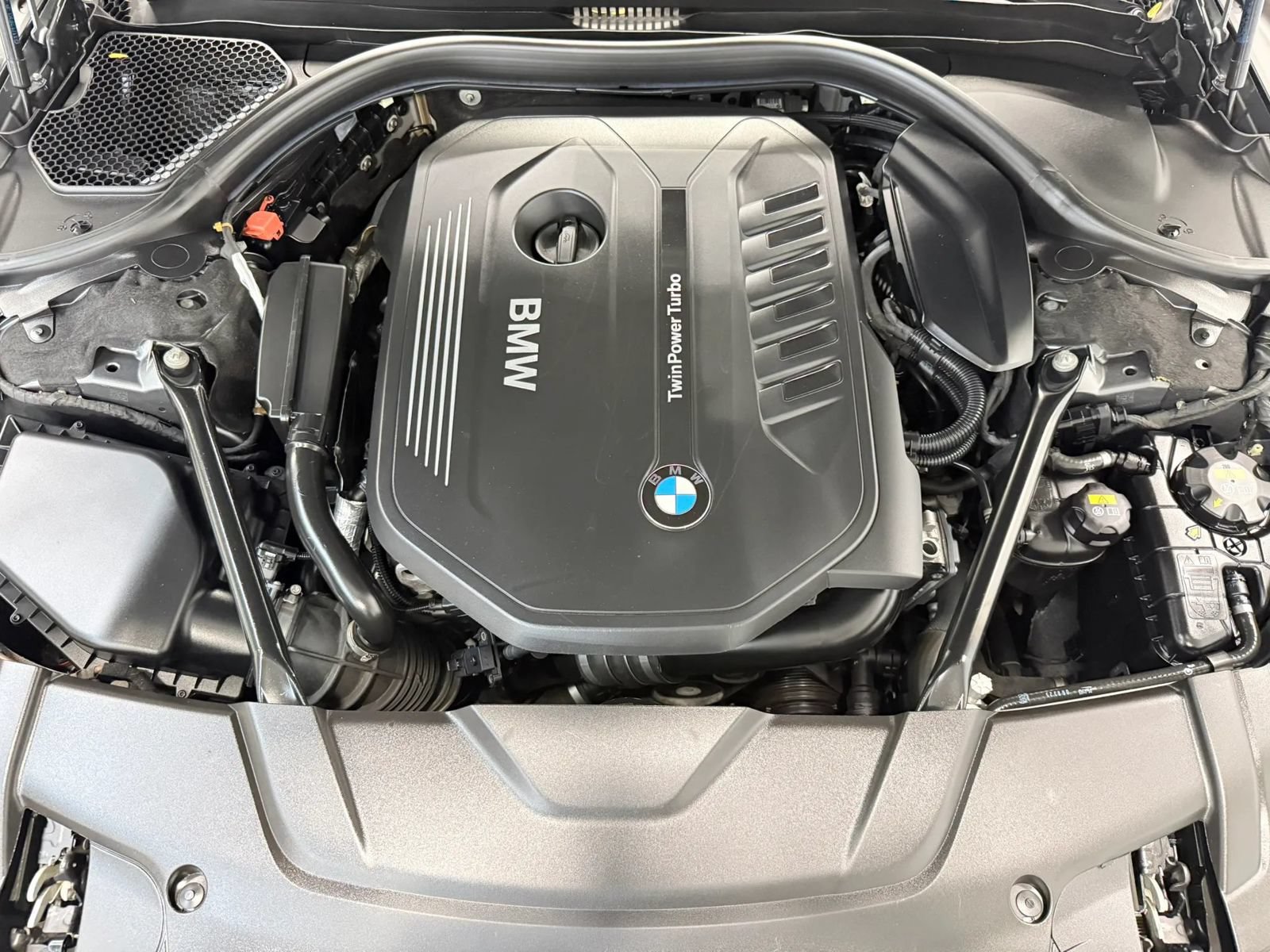 Used 2017 BMW 740i xDrive AWD/4WD image 49
