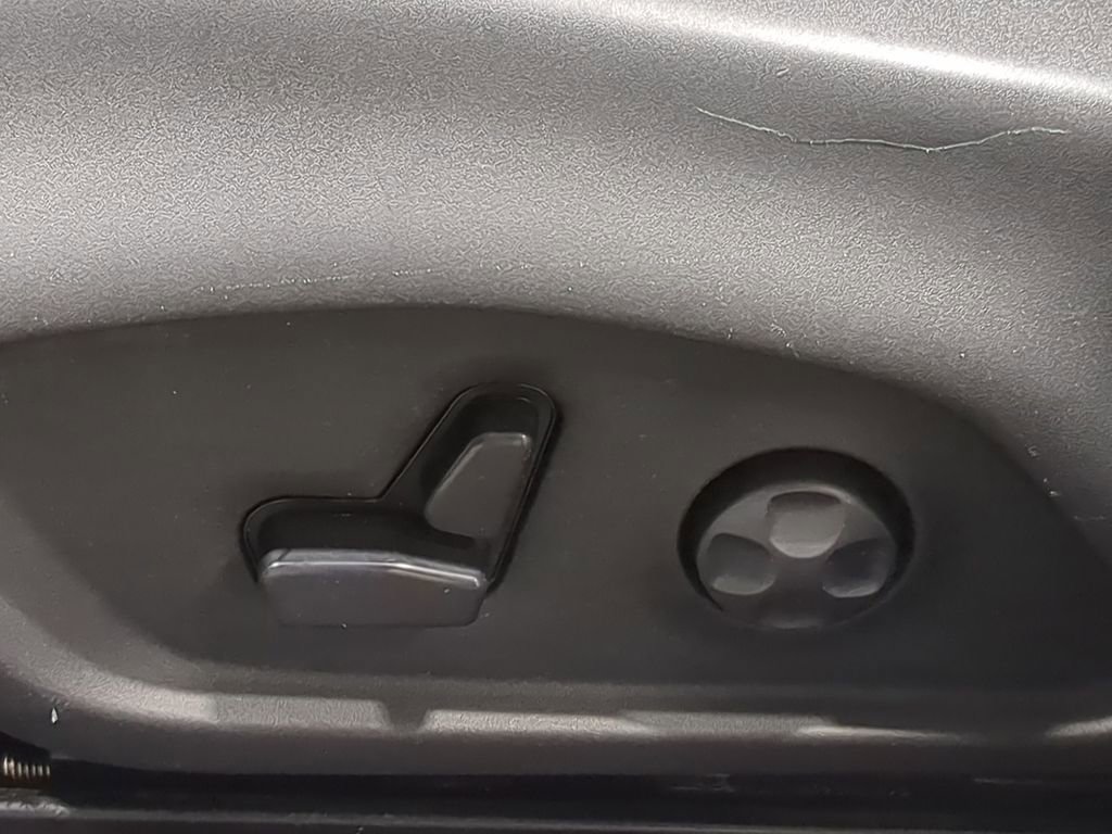 Used 2019 Jeep Compass Limited image 20