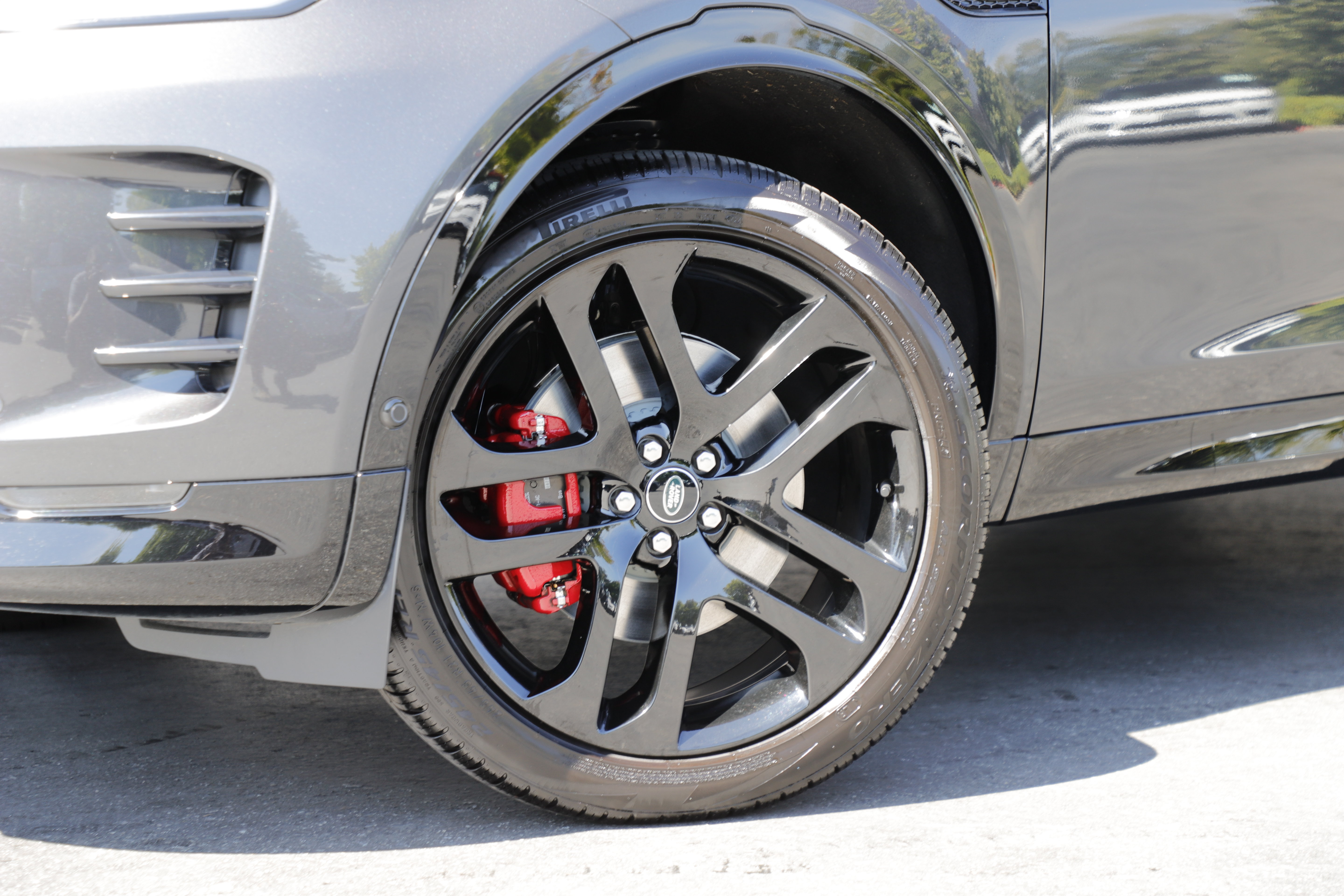 Certified 2025 Land Rover Discovery Sport Dynamic SE AWD/4WD image 2