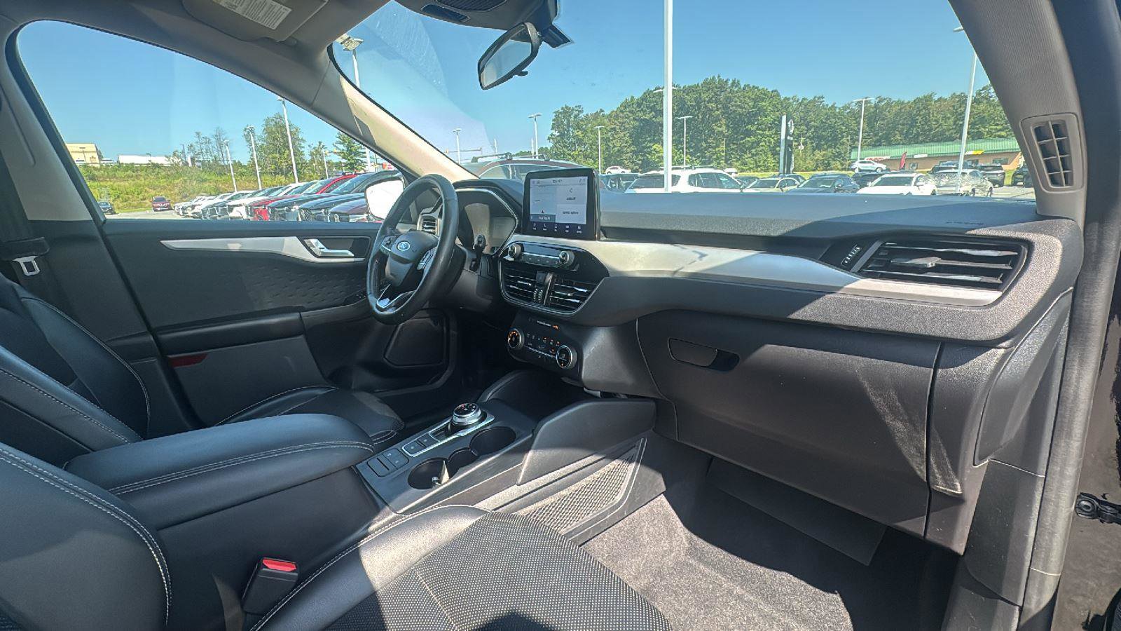 Used 2020 Ford Escape SEL image 15