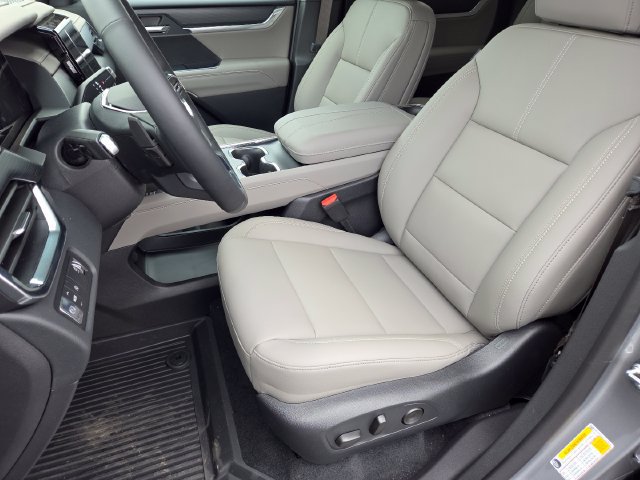 New 2026 GMC Acadia Elevation w/ Elevation Premium Package FWD image 35