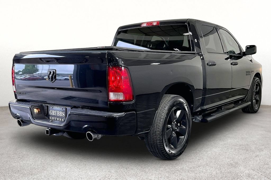 Used 2016 RAM 1500 Express w/ Black Ram 1500 Express Group RWD image 2