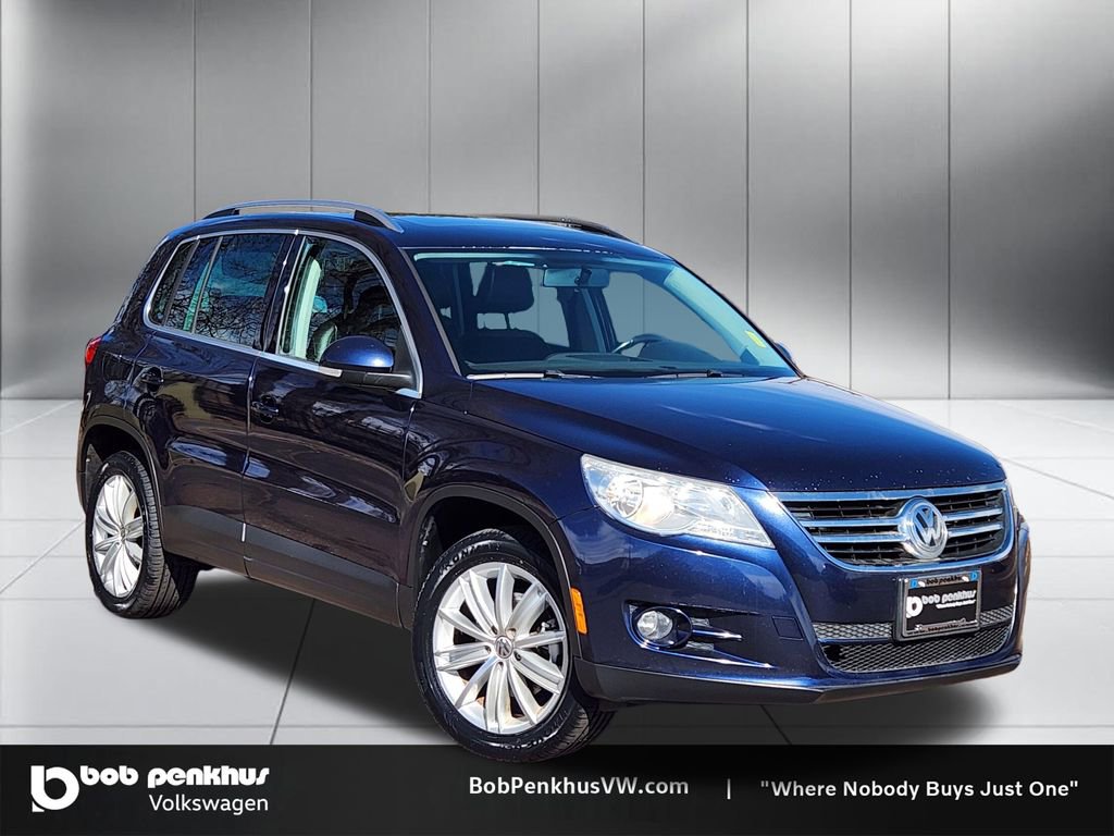 Used 2011 Volkswagen Tiguan SE image 1