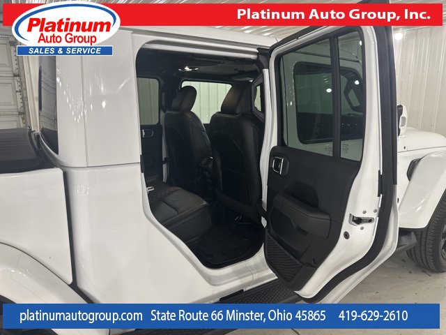 Used 2023 Jeep Gladiator Overland image 31