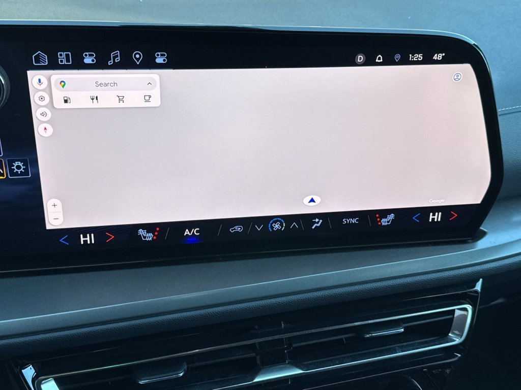 Used 2024 Chevrolet Traverse LT image 8