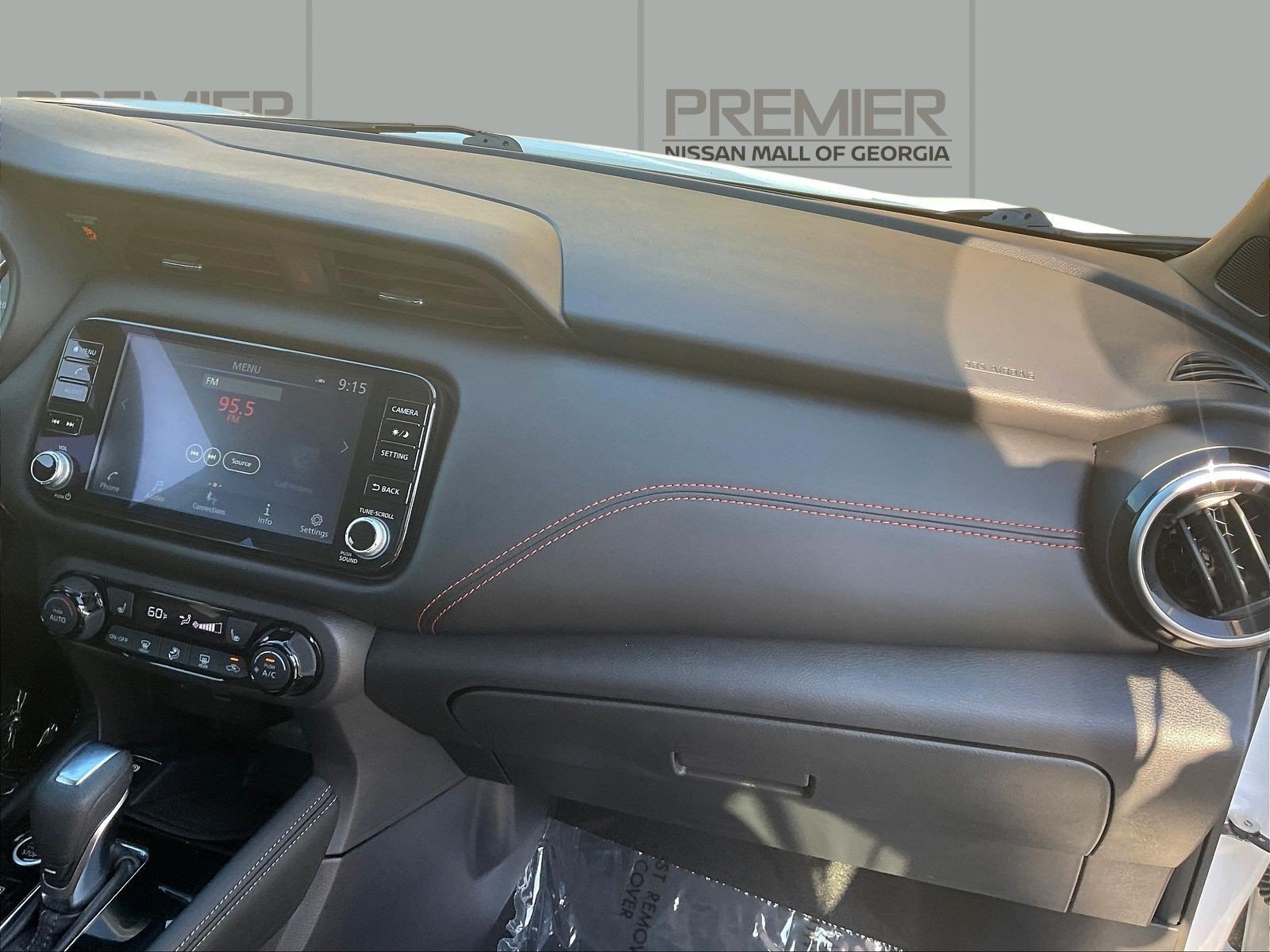 Used 2024 Nissan Kicks SR w/ SR Premium Package FWD image 28