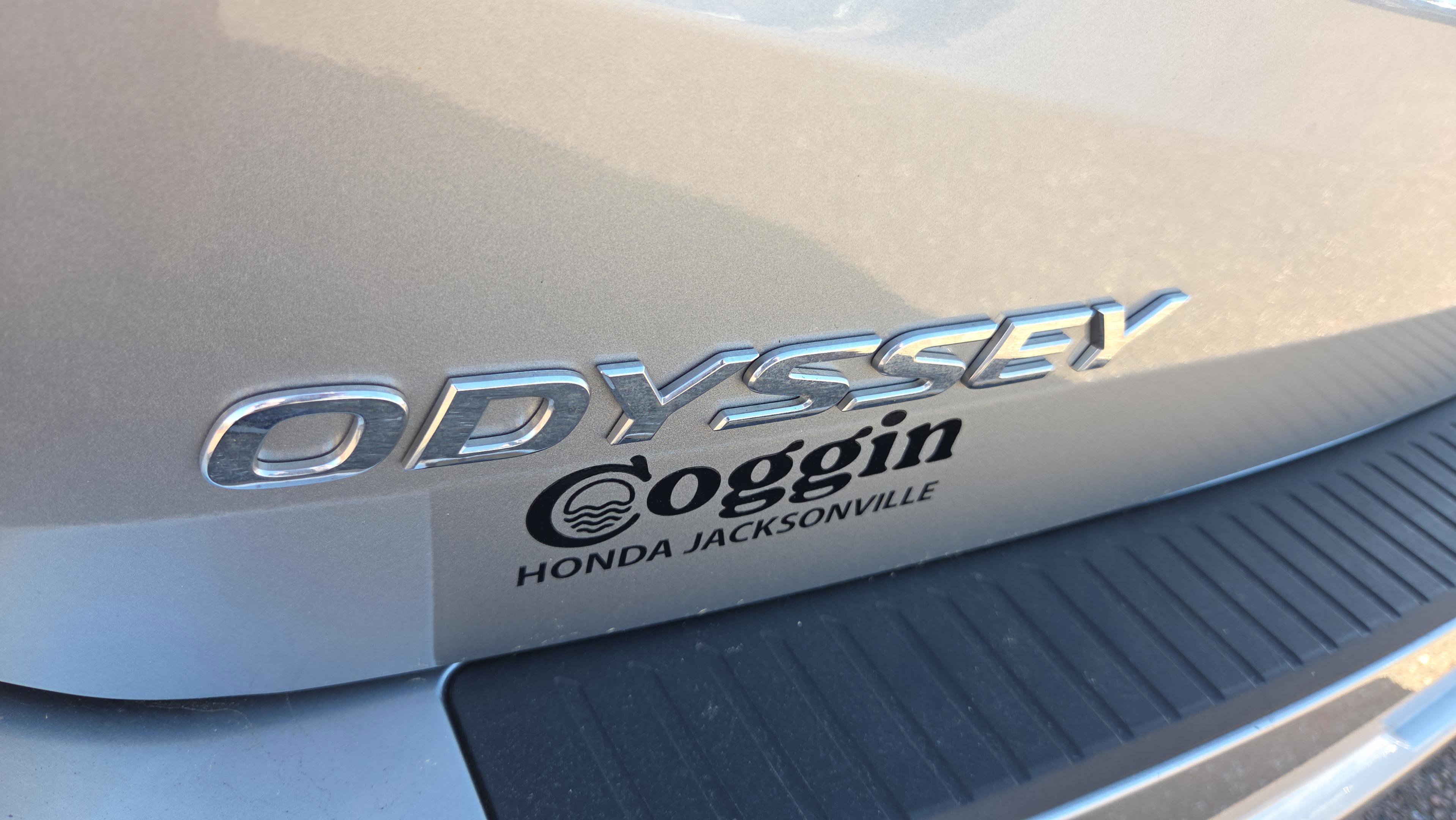 Certified 2025 Honda Odyssey EX-L image 17