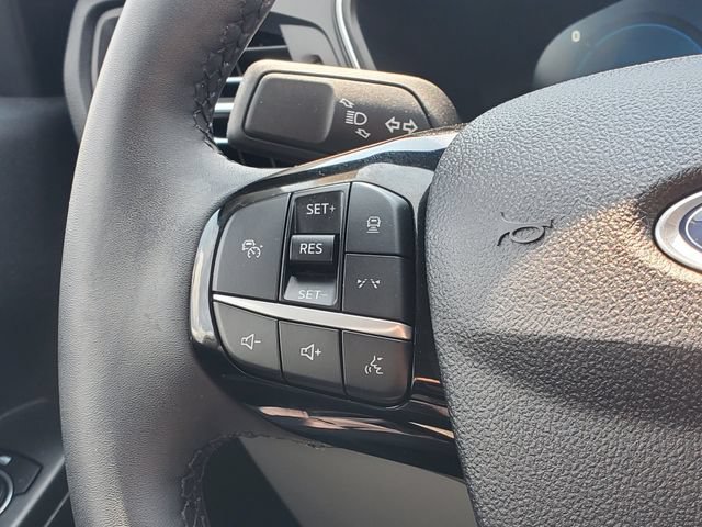 Certified 2023 Ford Escape Platinum FWD image 18