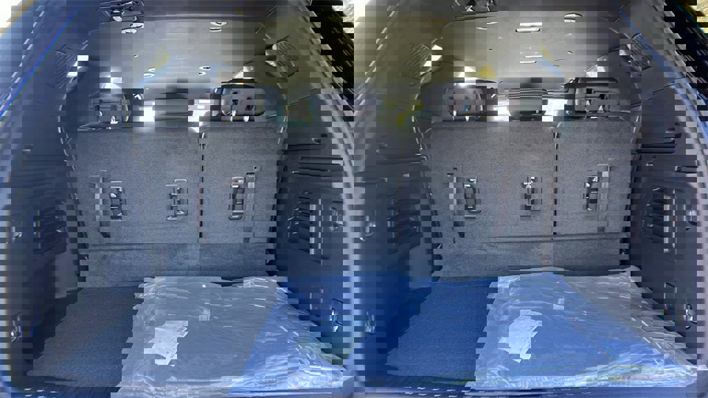 New 2026 Chevrolet Traverse LT image 10