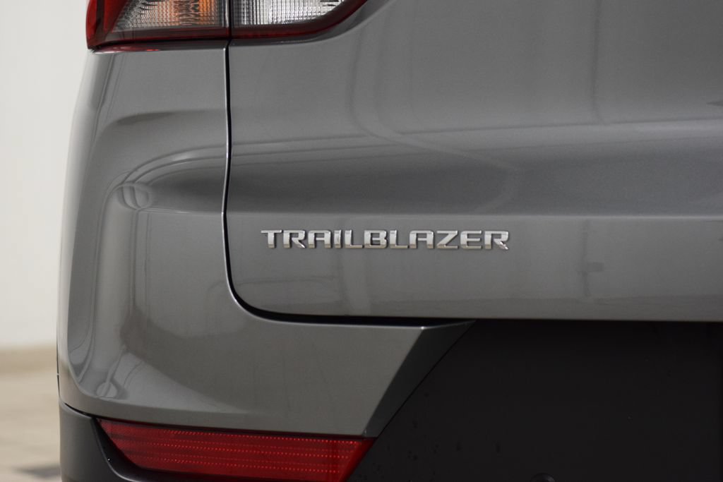 New 2026 Chevrolet TrailBlazer LT w/ Convenience Package FWD image 21
