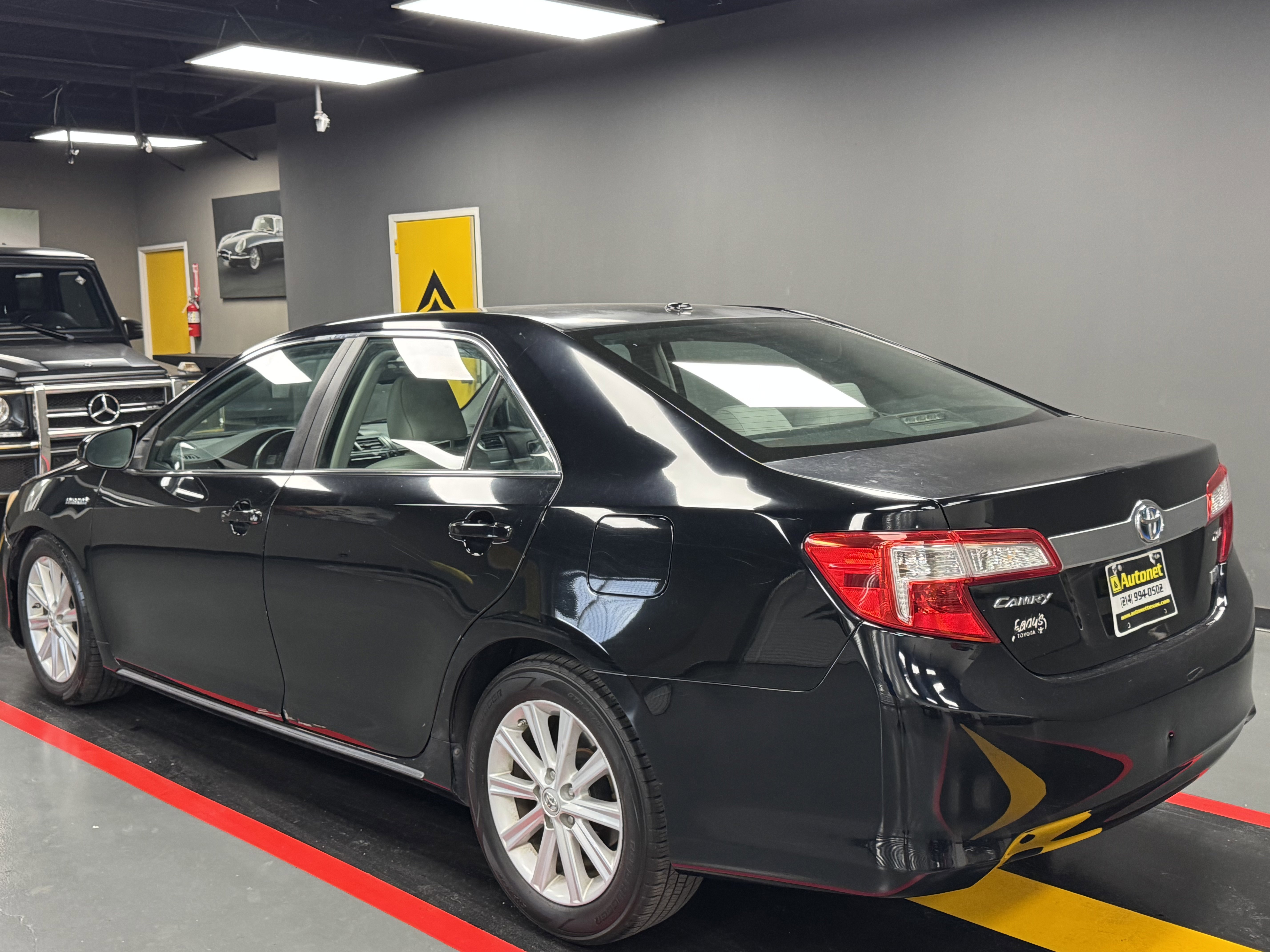 Used 2013 Toyota Camry LE image 4
