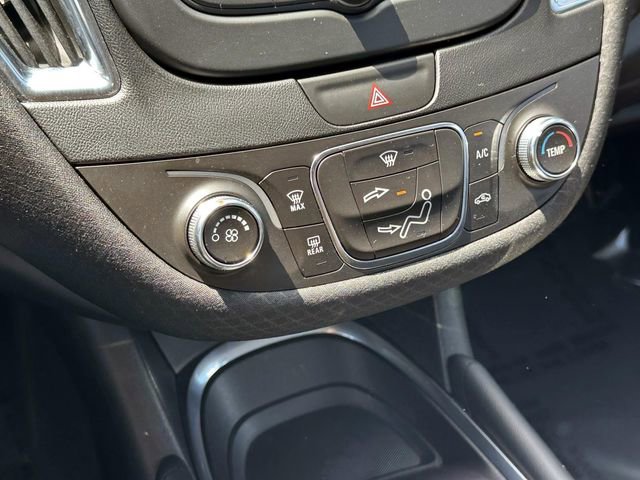 Used 2016 Chevrolet Malibu LT FWD image 24