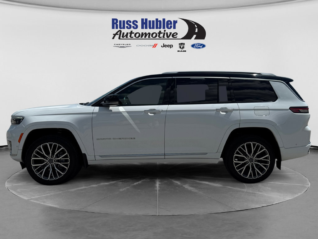 Used 2022 Jeep Grand Cherokee L Summit w/ Advanced Protech Group IV AWD/4WD image 2