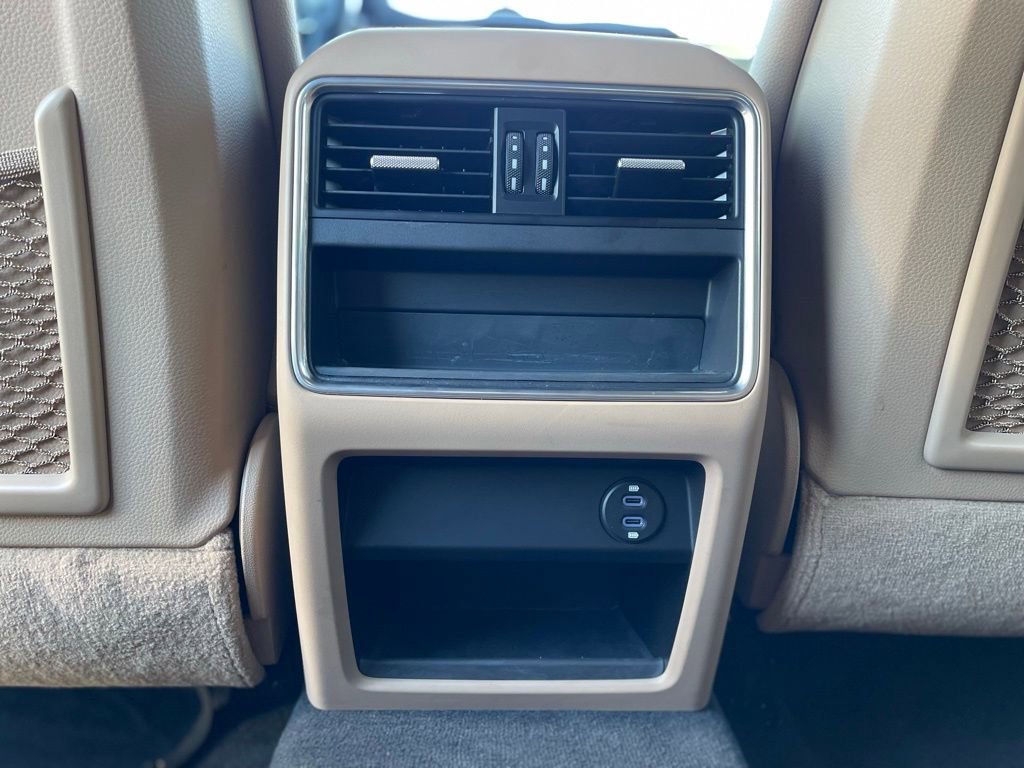 Used 2022 Porsche Cayenne E-Hybrid image 16