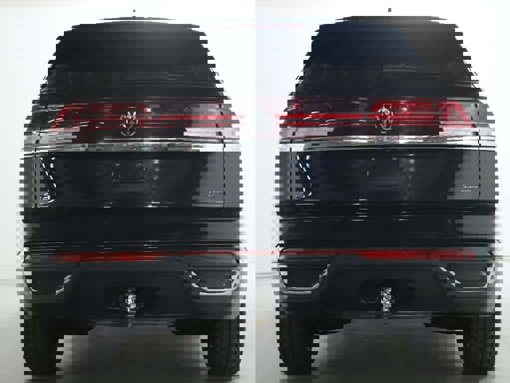 Used 2024 Volkswagen Atlas Cross Sport SE image 41