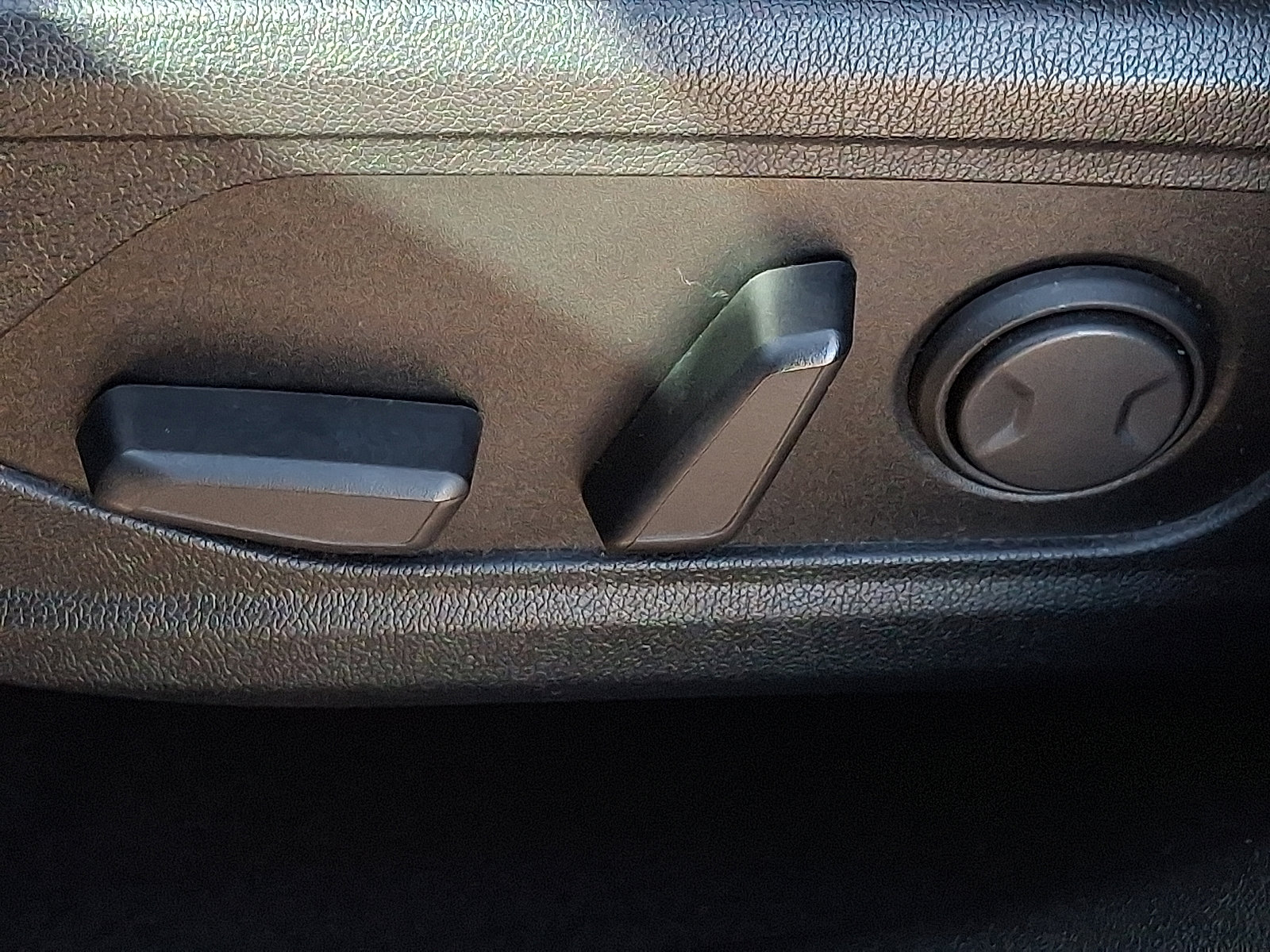 Used 2025 Kia Sorento S image 26