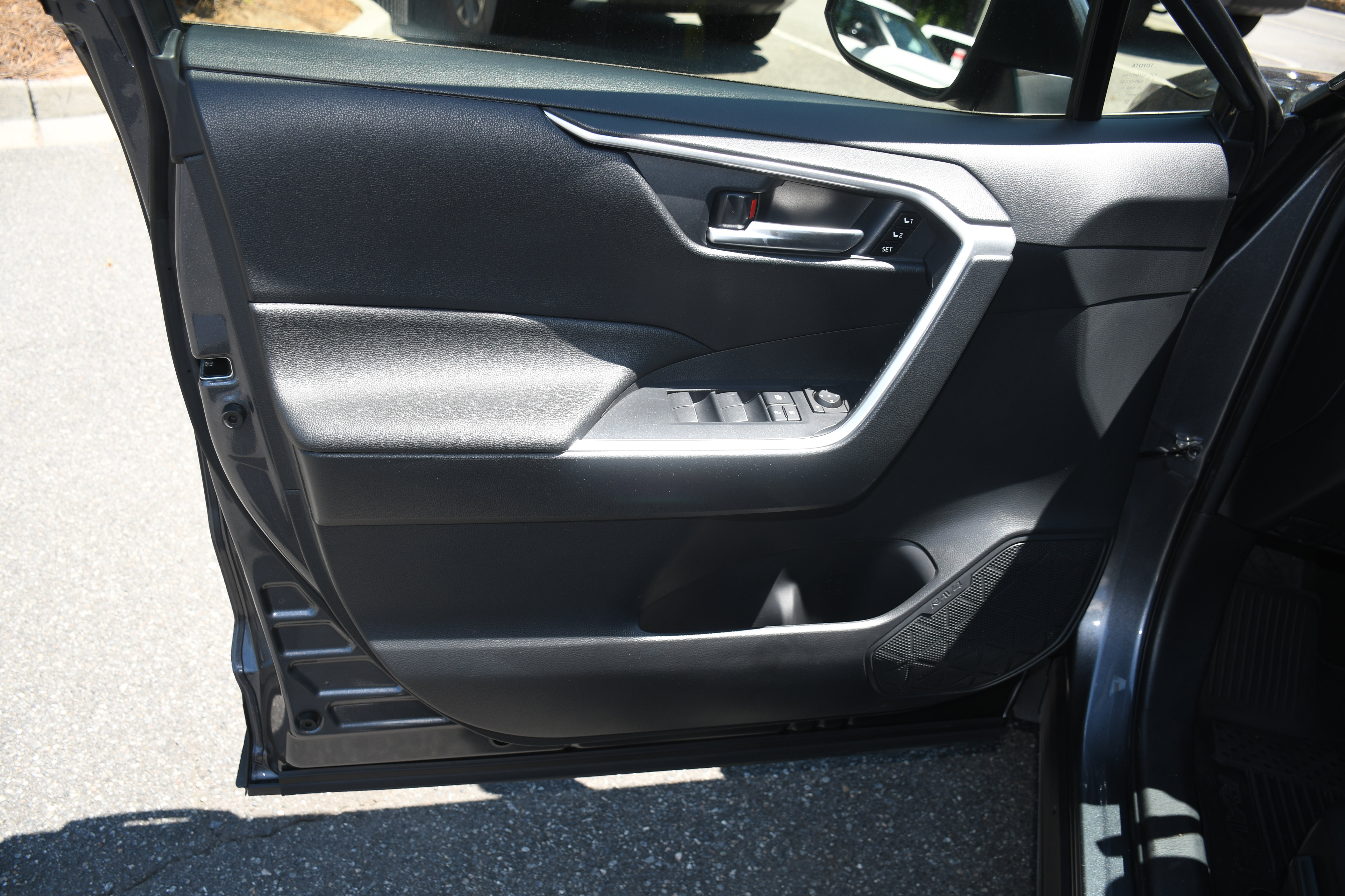 Certified 2023 Toyota RAV4 XLE Premium FWD image 10