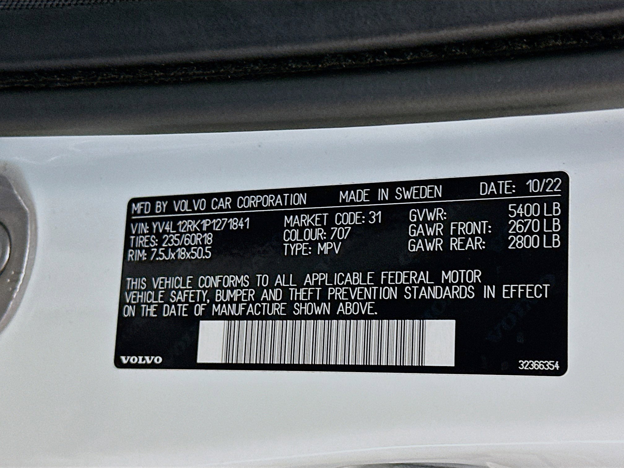 Used 2023 Volvo XC60 B5 Core image 12