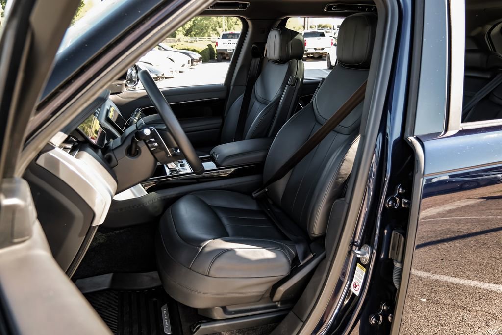 Used 2023 Land Rover Range Rover SE image 31