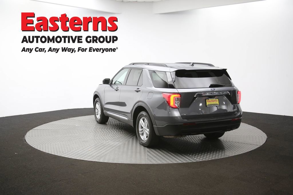 Used 2022 Ford Explorer XLT image 64