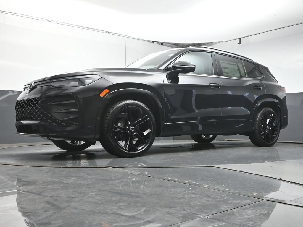New 2026 Volkswagen Tiguan SE R-Line FWD image 38