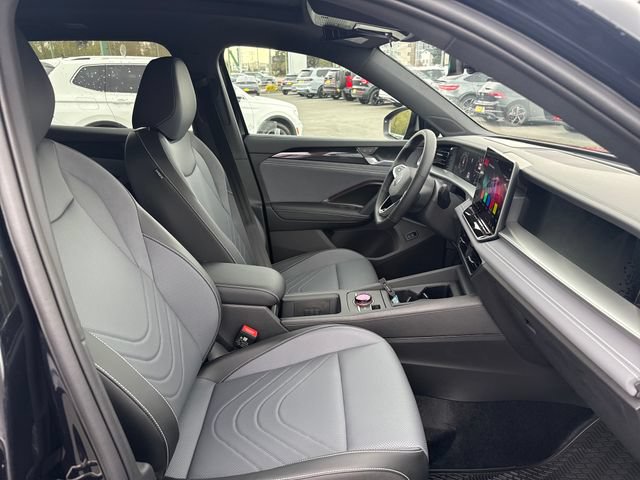 New 2026 Volkswagen Tiguan SE R-Line AWD/4WD image 10