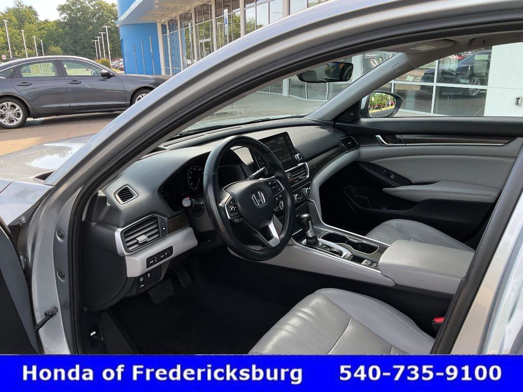 Used 2018 Honda Accord Touring image 27