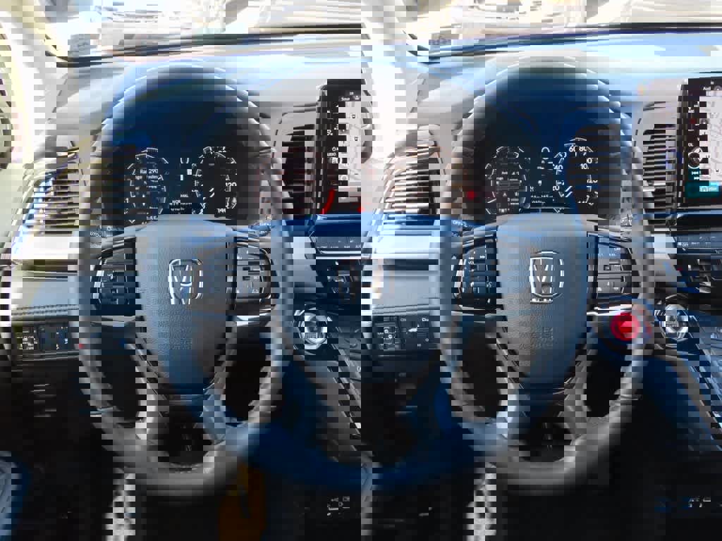 Certified 2025 Honda Odyssey Touring image 21