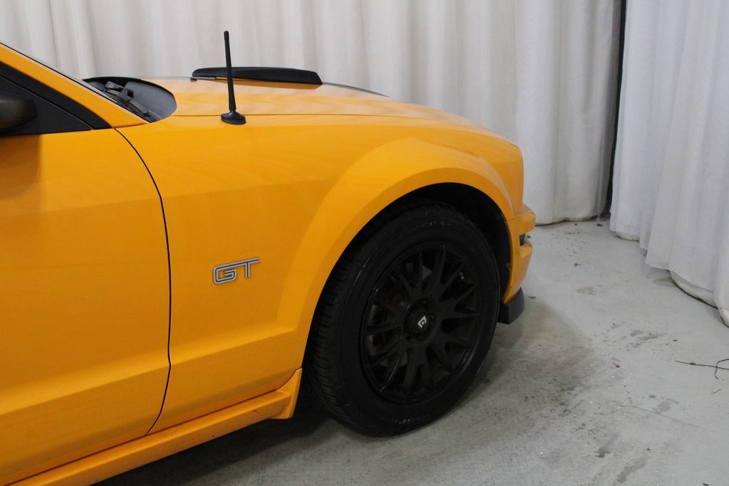 Used 2007 Ford Mustang GT RWD image 25