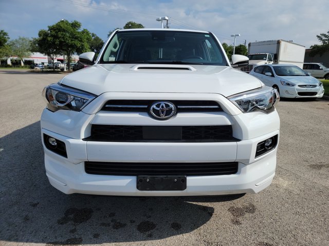 Used 2022 Toyota 4Runner TRD Sport AWD/4WD image 2