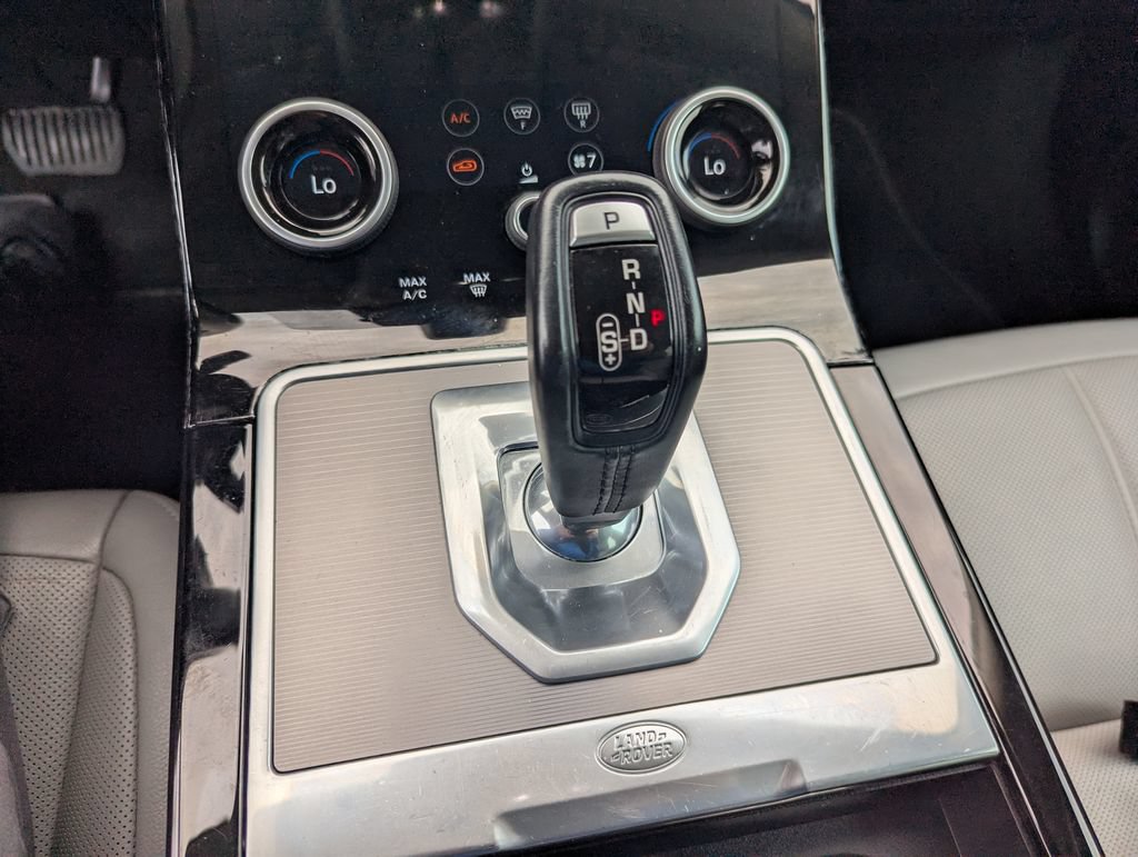 Used 2020 Land Rover Range Rover Evoque S AWD/4WD image 14