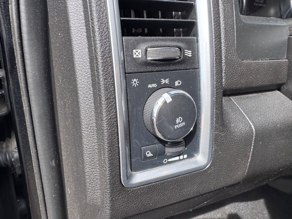 Used 2022 RAM 1500 Classic Warlock AWD/4WD image 13