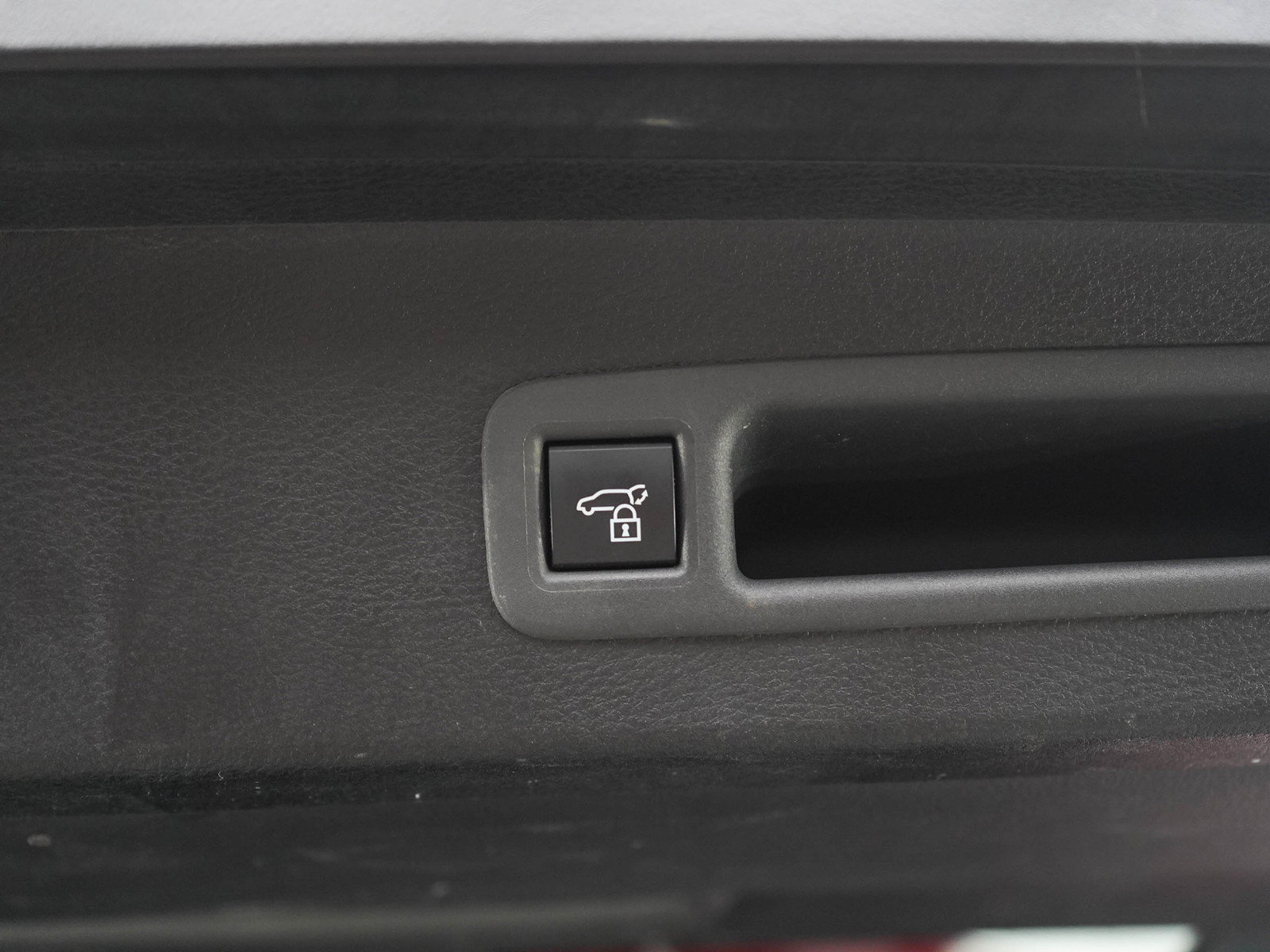 Used 2026 Toyota Sienna Platinum AWD/4WD image 20