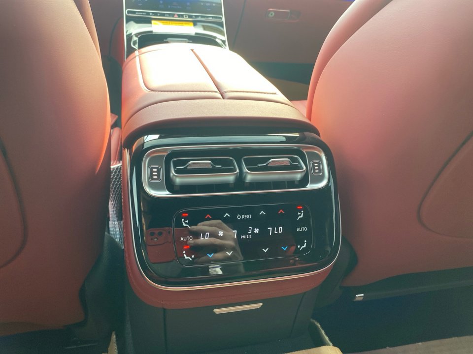 New 2026 Mercedes-Benz S 63 AMG S image 20