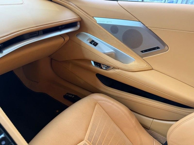 Used 2022 Chevrolet Corvette Stingray Premium Conv w/ Z51 Performance Package image 16