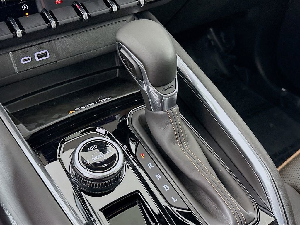 New 2026 GMC Canyon AT4 w/ Technology Plus Package image 17