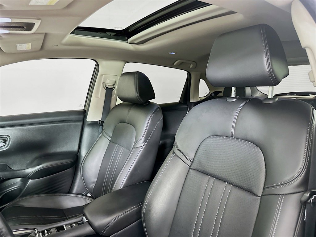 Used 2024 Honda HR-V EX-L image 8