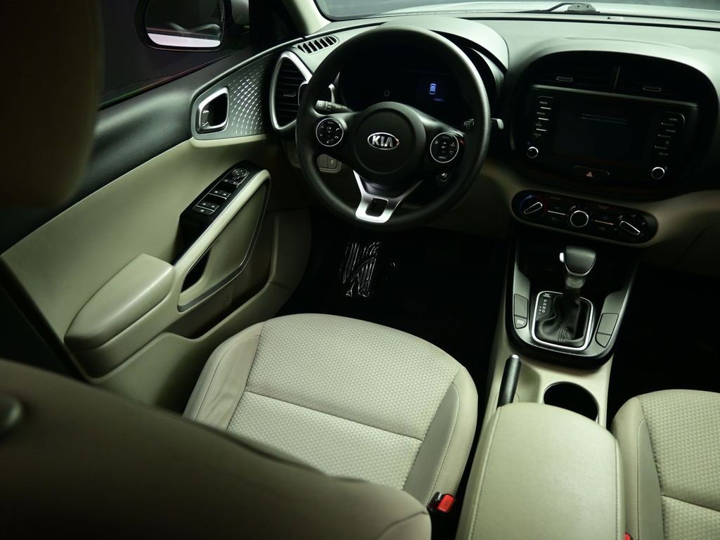 Used 2020 Kia Soul LX image 15
