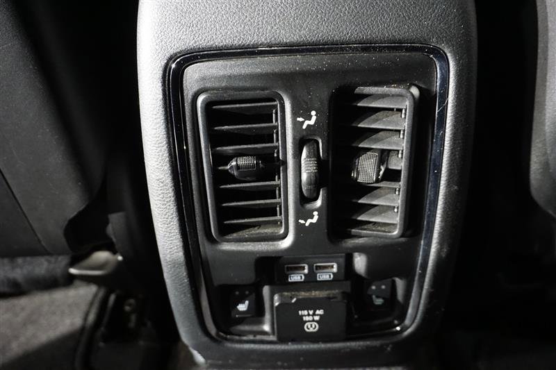 Used 2017 Jeep Grand Cherokee Overland w/ Jeep Active Safety Group image 23