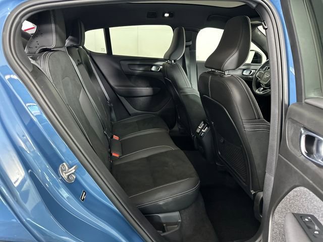 Used 2023 Volvo C40 P8 Recharge Ultimate AWD/4WD image 26