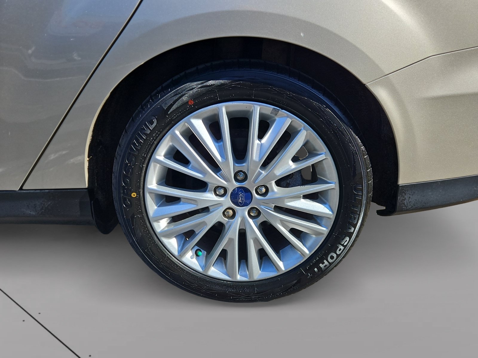 Used 2017 Ford Focus Titanium FWD image 15