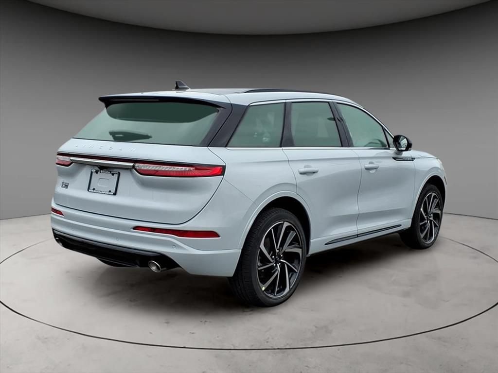 New 2026 Lincoln Corsair Grand Touring AWD/4WD image 9