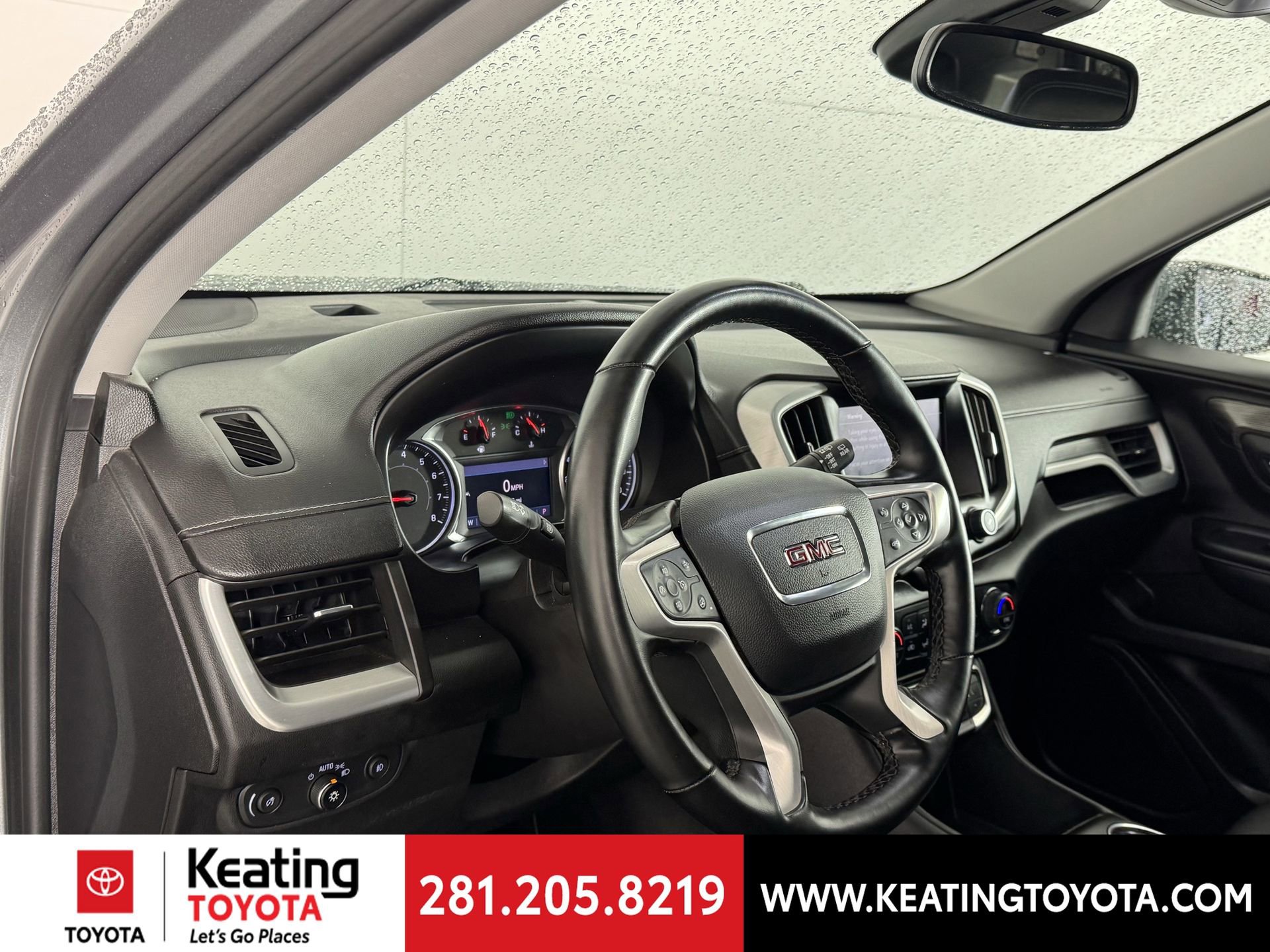 Used 2024 GMC Terrain SLT image 12